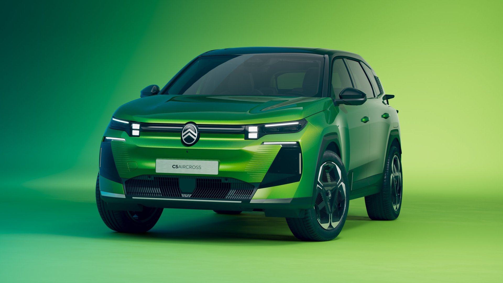 Citroën Unveils E-C5 Aircross with 680 km Range